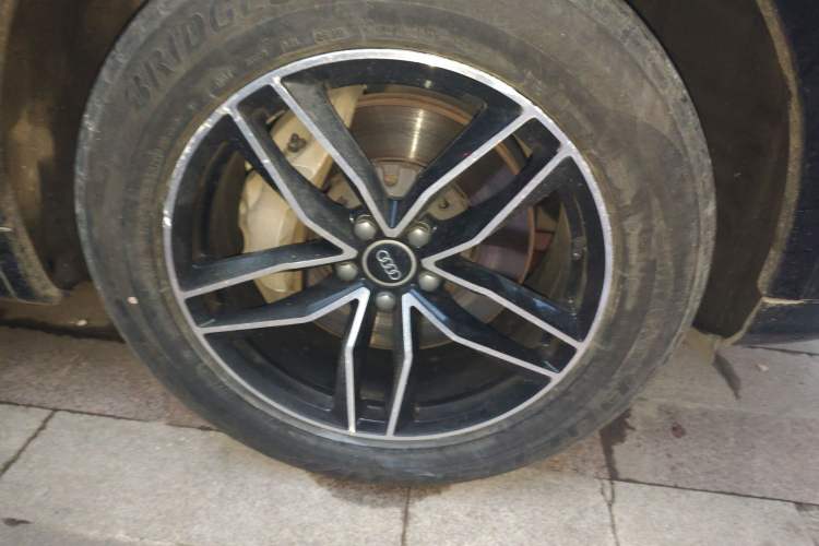 Used Audi Q7 2018 40 TFSI Comfort Model