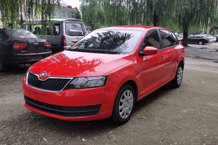 Used Skoda Rapid Spaceback 2014 1.6L Automatic Enjoyment Edition