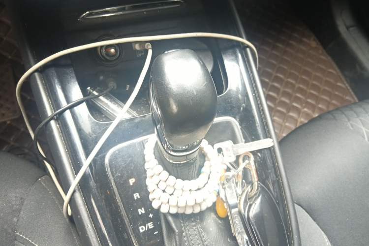 Used Roewe i5 2019 1.5L Automatic 4G Connected Langyue Edition Gear Lever