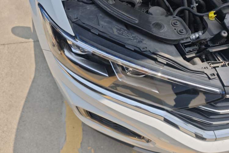 Used Volkswagen T-ROC 2021 280TSI DSG Two-Wheel Drive Comfort Connect Edition
