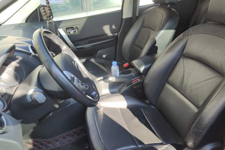 Used Nissan Qashqai 2011 2.0 XV Lea CVT 2WD Left Front Seat