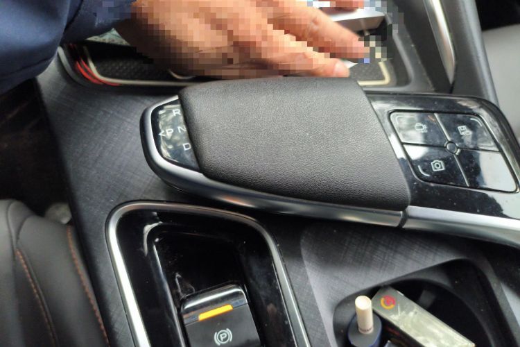 Used CHANGAN UNI-T 2022 1.5T Prestige Version Gear Lever