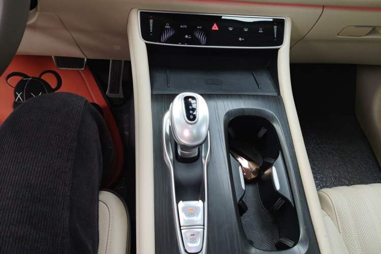 Used VOYAH Dream 2022 Low-Carbon Edition Dream+ Smart Enjoyment Package