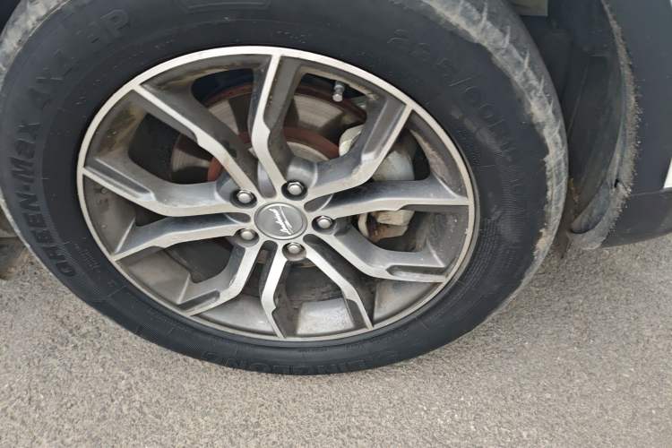 Used Land X7 2018 Jingyue 1.5T Panoramic Luxury Model Right Front Wheel Hub