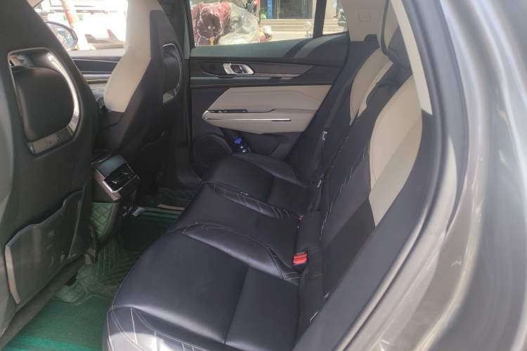 Used Lynk & Co 05 2020 2.0TD Two-Wheel Drive Shine Halo Left Rear Seat