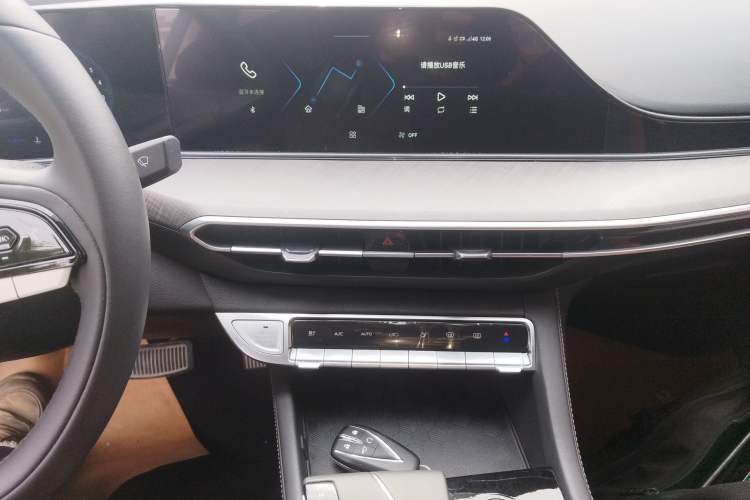 Used Changan Eado 2023 Changan Edition PLUS Blue Whale NE 1.4T GDI DCT Prestige Version