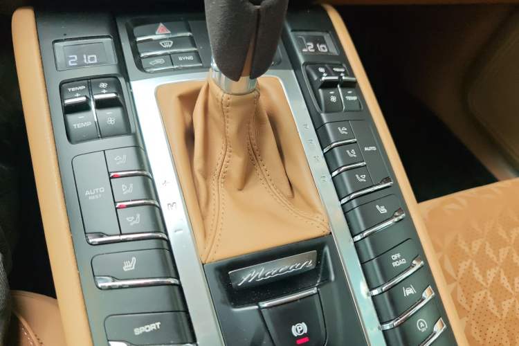 Used Porsche Macan 2016 Macan 2.0T
