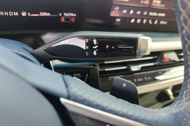 Used Buick Century 2023 2.0T Six-Seater Yinshi Edition