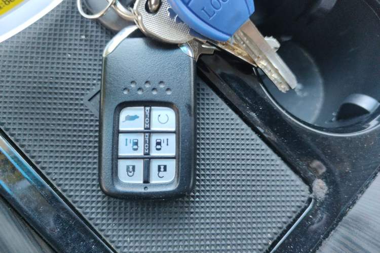 Used Honda Elysion 2022 2.0L eHEV Luxury First Edition Vehicle Key