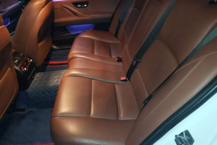 Used BMW 5 Series 2017 528Li Leading Model
