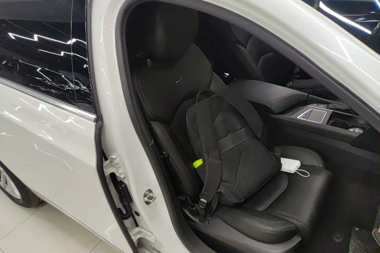 Used Cadillac CT6 2017 28T Elite Model Right Front Seat