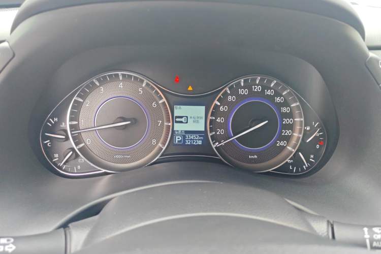 Used Infiniti QX80 2016 5.6L 4WD
