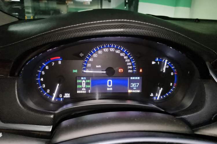 Used Cadillac XTS 2014 28T Luxury Model