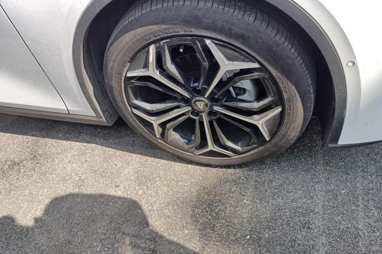 Used Deepal L07 2024 230Max Qiankun Intelligent Driving ADS SE Range-Extended Version