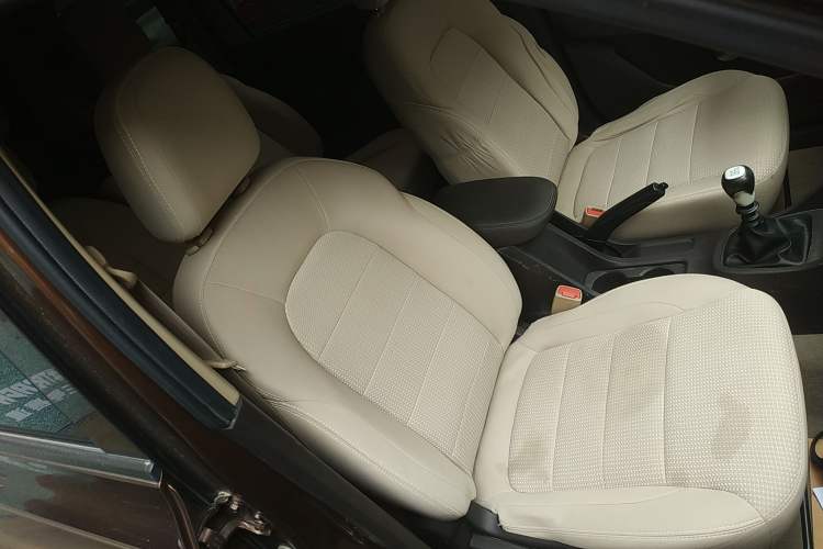 Used Wuling Hongguang 2021 1.5L Revised S Standard Version with Electric Power Steering LAR Right Front Seat