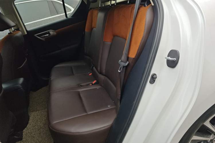 Used Lexus CT 2017 CT200h Comfort Edition Monochrome China VI