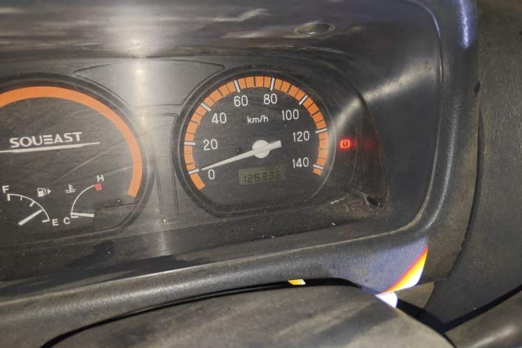 Used Soueast Xiwang 2011 1.3L (Dong'an Engine) Standard Version Odometer Close Up