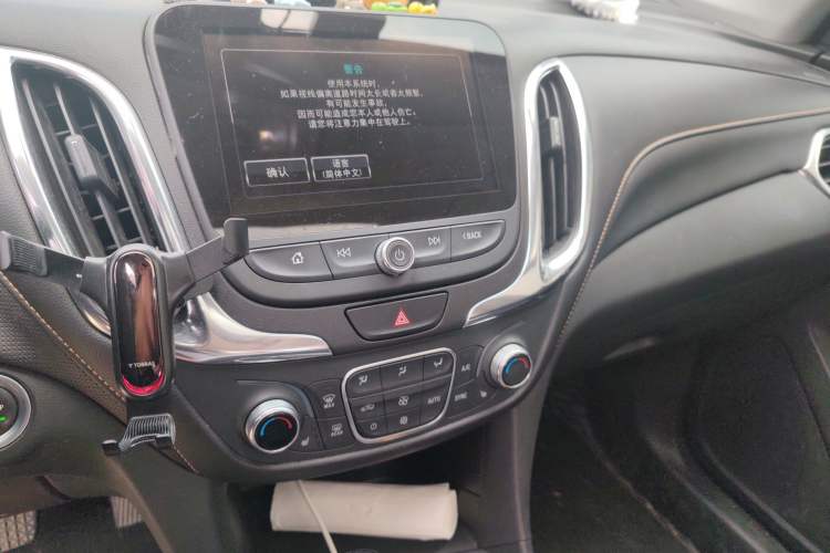 Used Chevrolet Equinox 2018 RS 550T Automatic All-Wheel-Drive Boundary Edition Audio And AC Panel