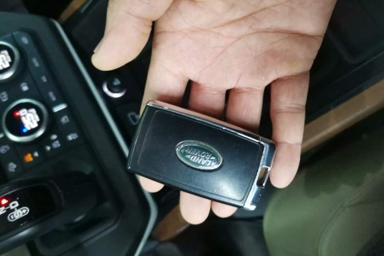 Used Land Rover Defender 2020 110 P400 SE
