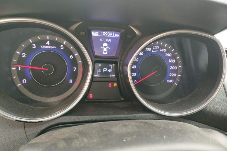 Used Hyundai Elantra (5th Generation / Langdong) 2013 1.6L Automatic Luxury Model