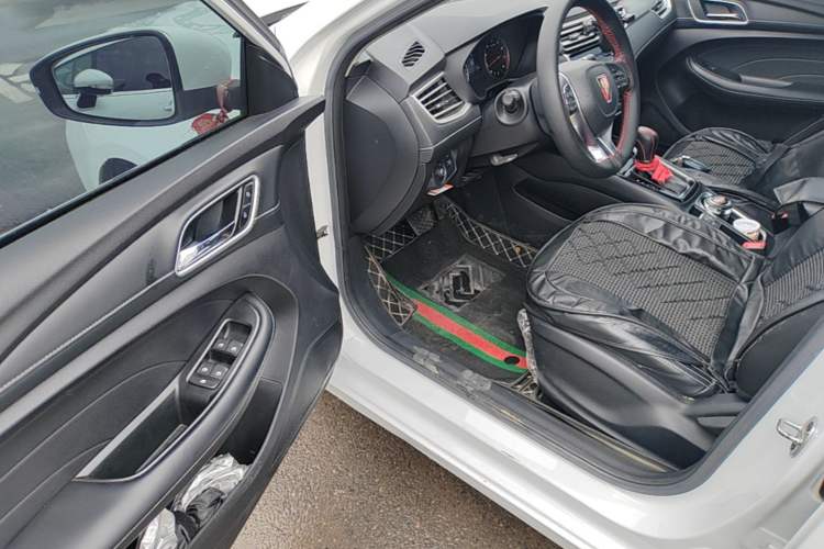 Used Roewe i5 2019 1.5L Automatic 4G Connected Linghao Edition
