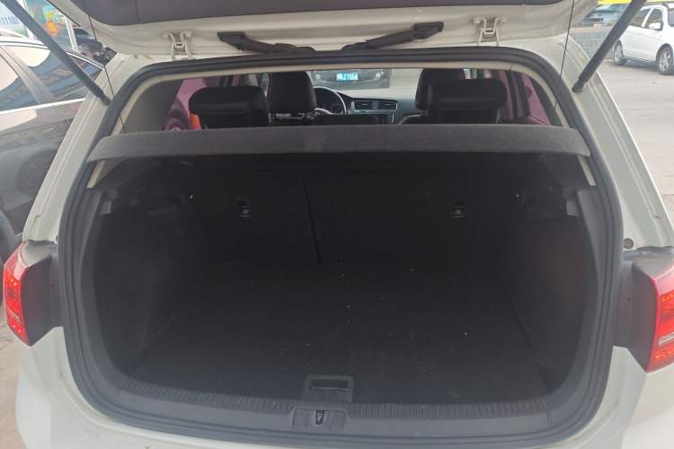 Used Volkswagen Golf 2016 230TSI Automatic Luxury Version