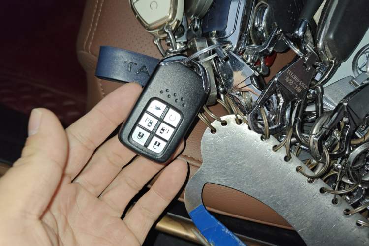 Used Honda CR-V 2021 240TURBO CVT 2WD Fashion Edition