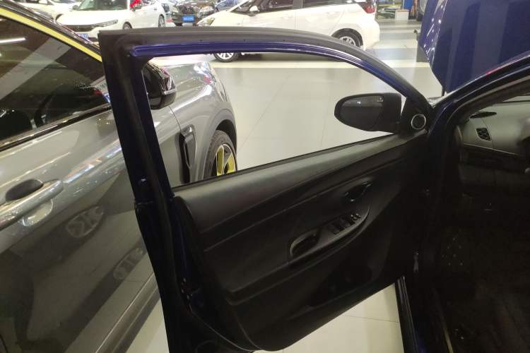 Used Toyota YARiS L Zhi Xiang 2019 1.5E CVT Dynamic Edition China VI compliant Left Front Door Interior