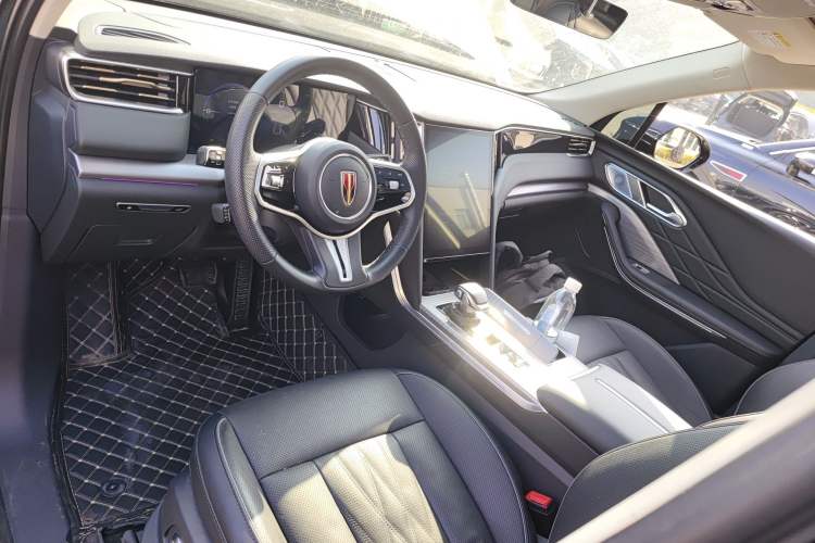 Used Hongqi HS7 PHEV 2024 2.0T PHEV Four-Wheel Drive Flagship Edition 6 Seats