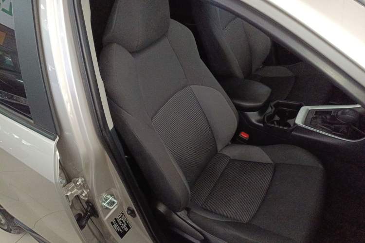 Used Toyota Wildlander 2023 2.0L CVT Two-Wheel Drive Leading Edition Right Front Seat