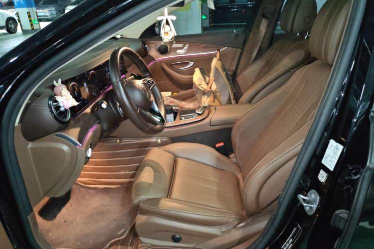 Used Mercedes-Benz E-Class 2022 Second Facelift E 300 L Fashion Edition

