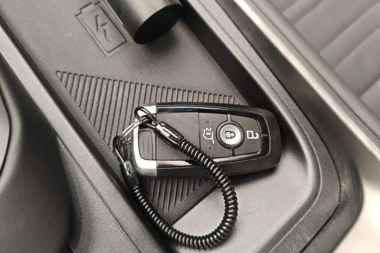 Used Ford Edge 2023 Ford Explorer L 2.0T EcoBoost Four-Wheel Drive 7-Seater Supreme Model
