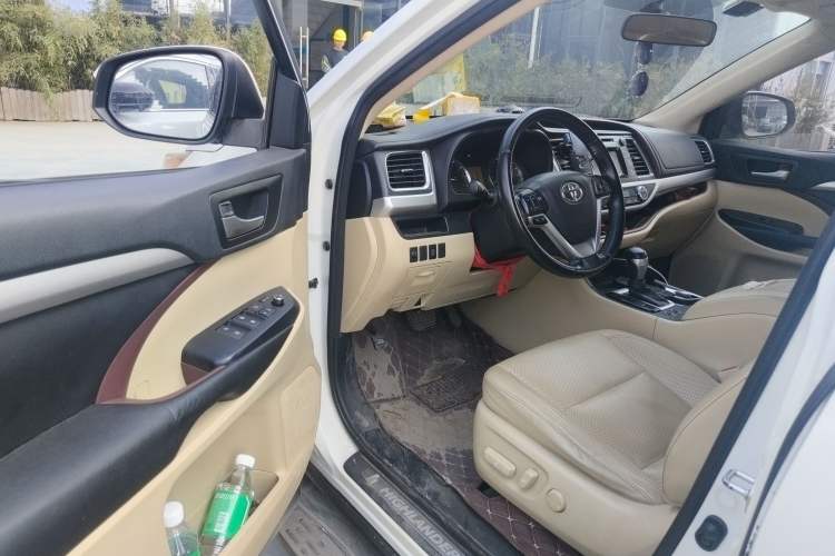 Used Toyota Highlander 2015 2.0T Four-Wheel Drive Luxury Edition 7-Seater