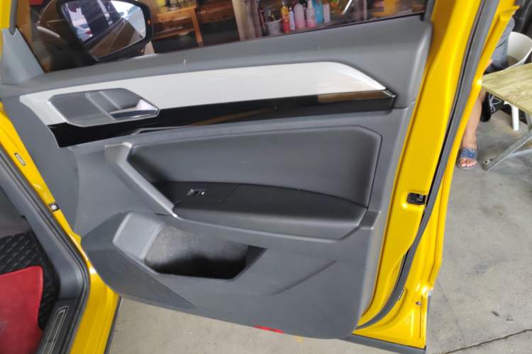 Used Volkswagen Tayron 2019 330TSI Two-Wheel-Drive Luxury Version China V Emission Standard