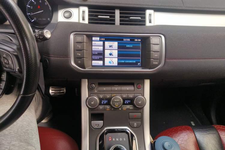 Used Land Rover Range Evoque 2012 2.0T 5-Door Ignite Edition Audio And AC Panel