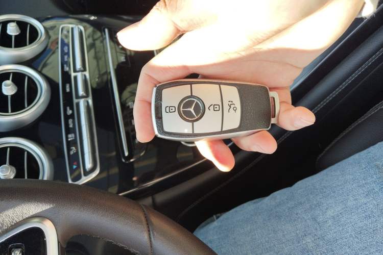 Used Mercedes-Benz GLC 2021 GLC 260 L 4MATIC Dynamic Edition Vehicle Key