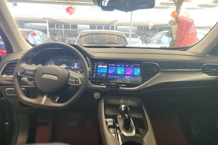 Used Haval F7 2021 1.5T Two-Wheel Drive i-Trend Center Console
