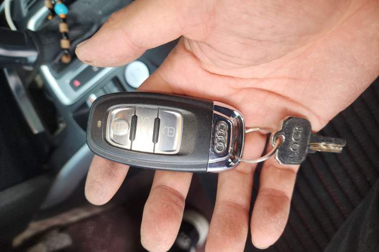 Used Audi A4L 2016 35 TFSI Collector's Edition Automatic Standard Model
