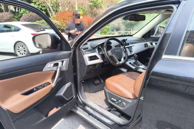 Used Geely Auto Emgrand X7 Sport 2016 1.8TD Automatic ZhiZun Version Interior 3