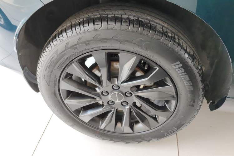 Used FORTHING T5 EVO 2021 1.5TD DCT Diamond Edition Right Rear Wheel Hub