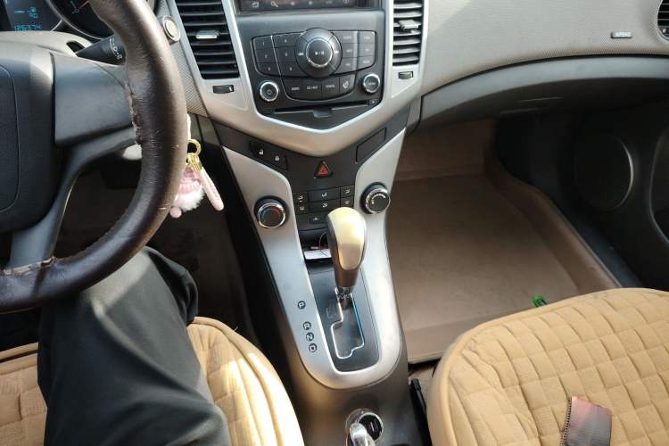 Used Chevrolet Cruze 2012 1.8L SE AT