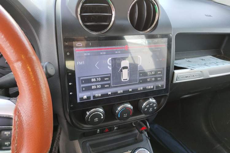 Used Jeep Compass 2015 2.0L two-wheel drive sport version