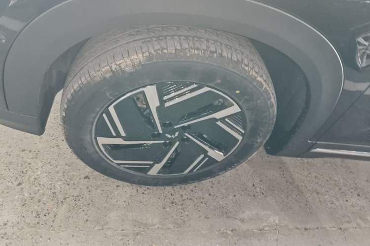 Used Wuling Xingguang S 2025 Model, 130km Flagship Edition Exterior 4