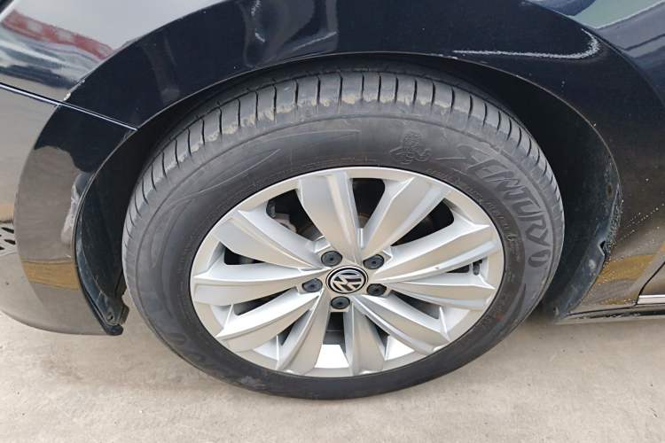 Used Volkswagen Passat 2020 330TSI Elite Edition China VI
