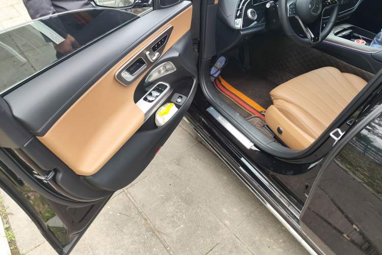 Used Mercedes-Benz E-Class 2024 E 300 L Luxury Model
