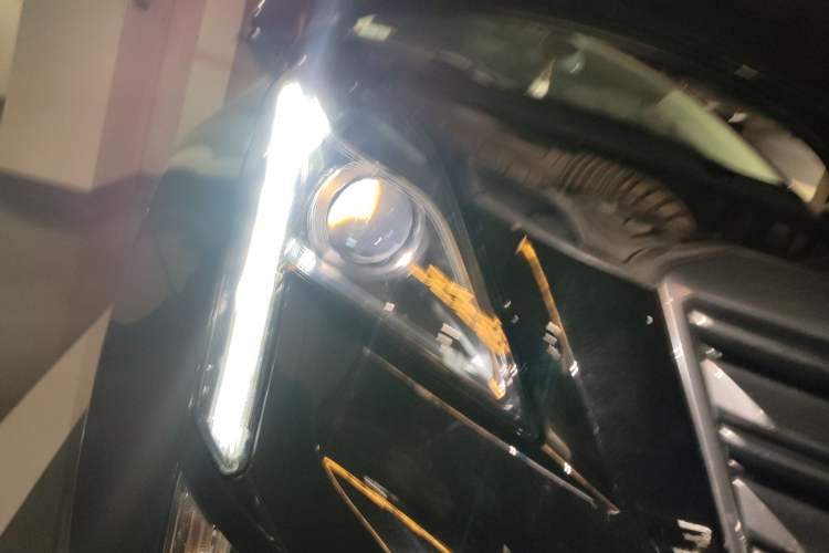 Used Cadillac XT5 2016 25T Luxury Model