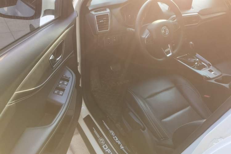 Used Dongfeng Fengon S560 2019 1.8L CVT Elite Model
