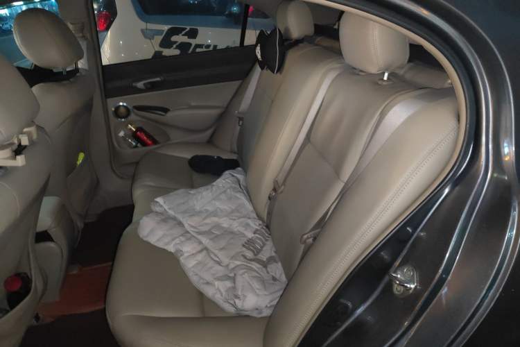 Used Honda Civic 2009 1.8L automatic comfort version
