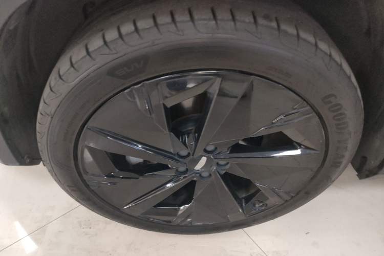 Used Geely Auto FX11 2023 1.5TD DCT Prestige Edition
