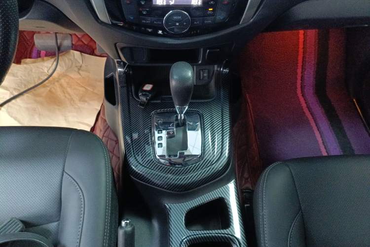 Used Nissan Terra 2020 2.5L XL Upper Automatic Two-Wheel Drive Luxury Edition
